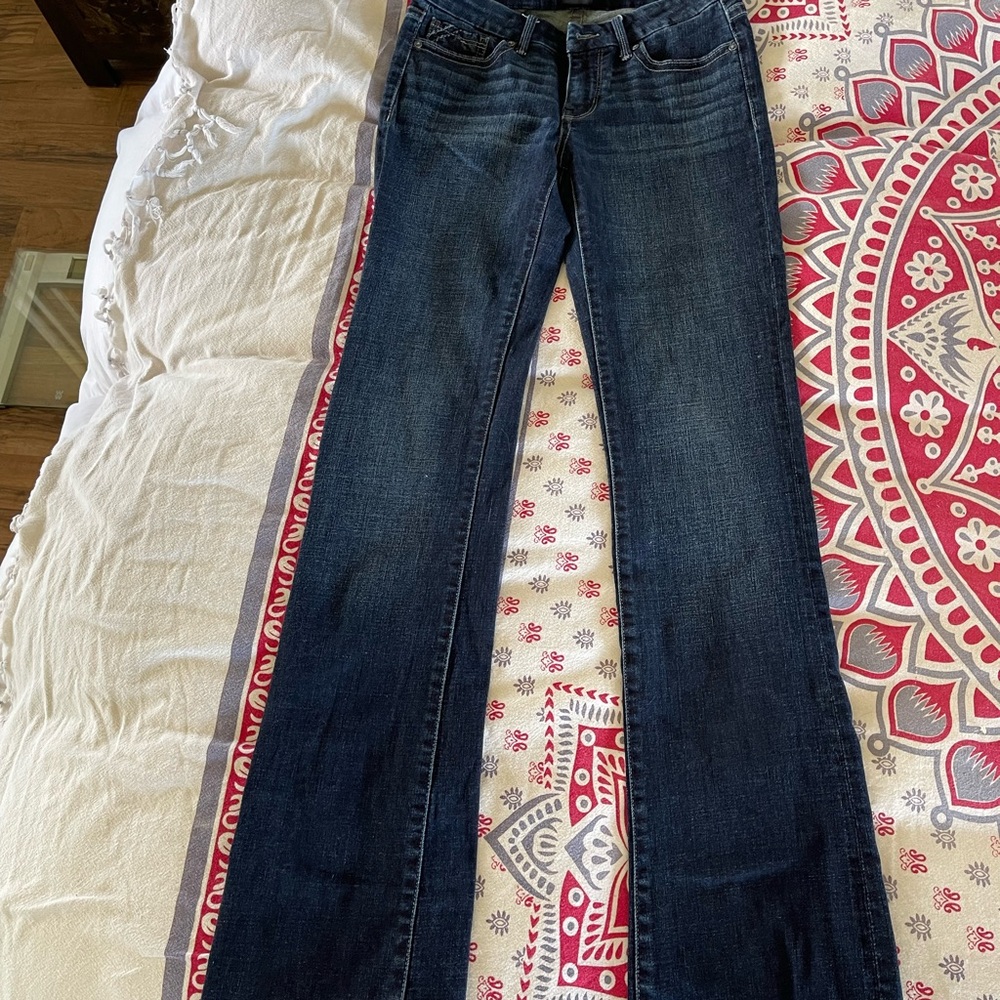Buckle Black fit No. 53   27x36 Women’s flare Jeans
